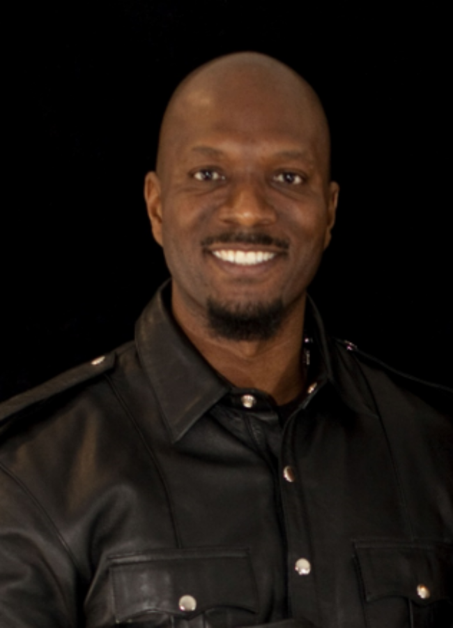 Mister Blue headshot